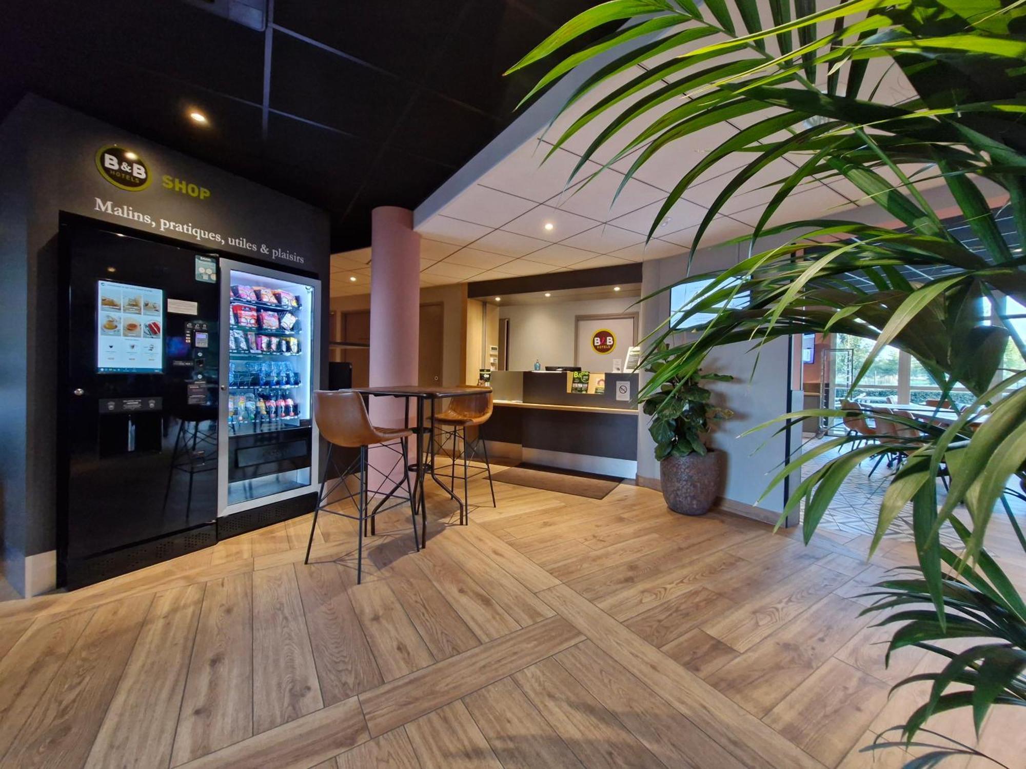 B&B Hotel Clermont-Ferrand Nord Риом Экстерьер фото