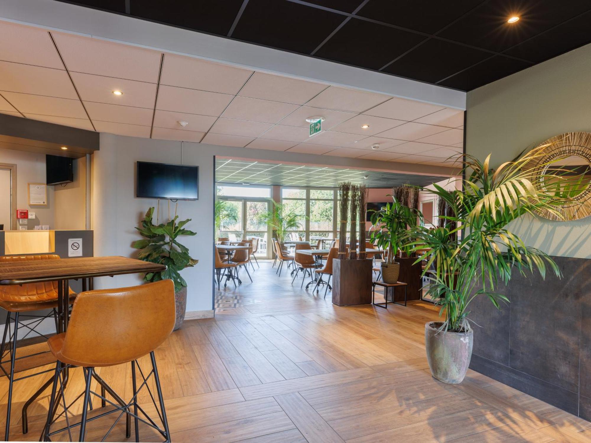 B&B Hotel Clermont-Ferrand Nord Риом Экстерьер фото