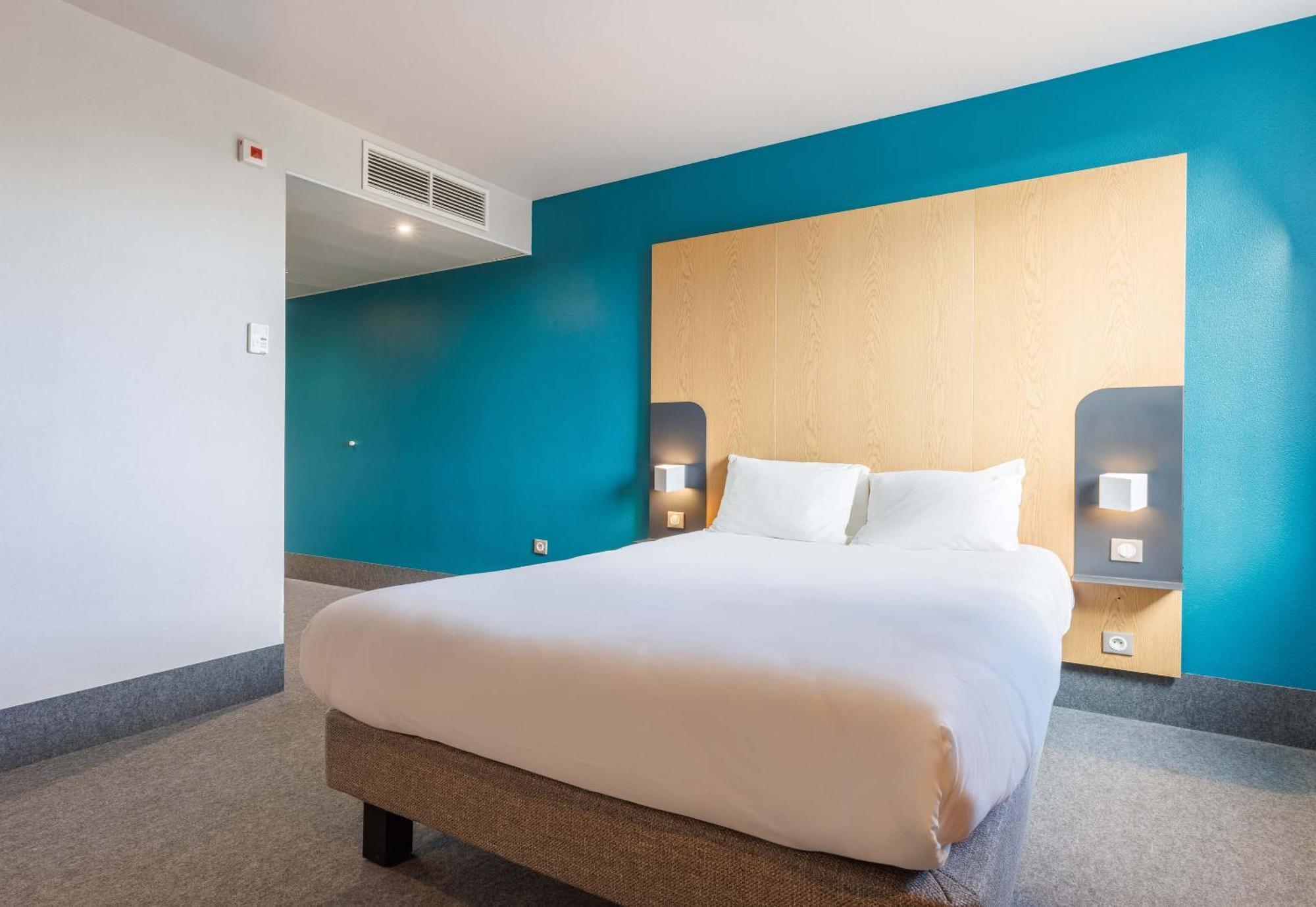 B&B Hotel Clermont-Ferrand Nord Риом Экстерьер фото